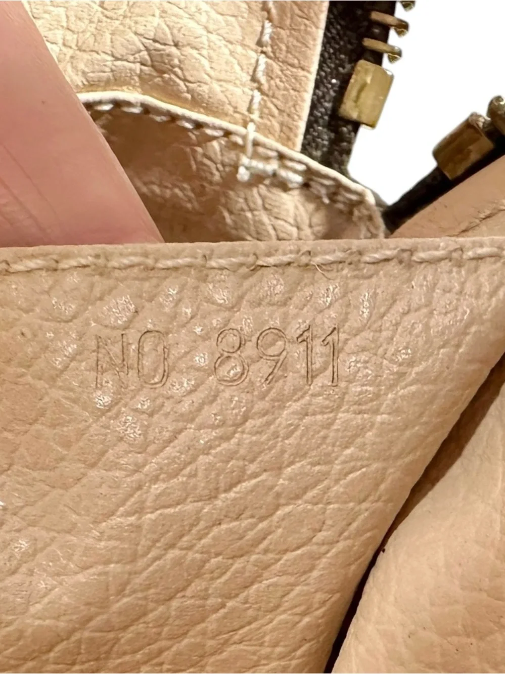 Louis Vuitton Monogram Leather Vintage Toiletry 28 Trousse Clutch Cosmetic Bag
